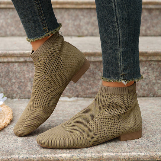 ZU | MINIMAL POINTED TOE BOOTS