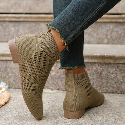 ZU | MINIMAL POINTED TOE BOOTS