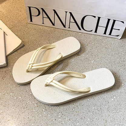LORY | REFINED MINIMAL FLIP-FLOP